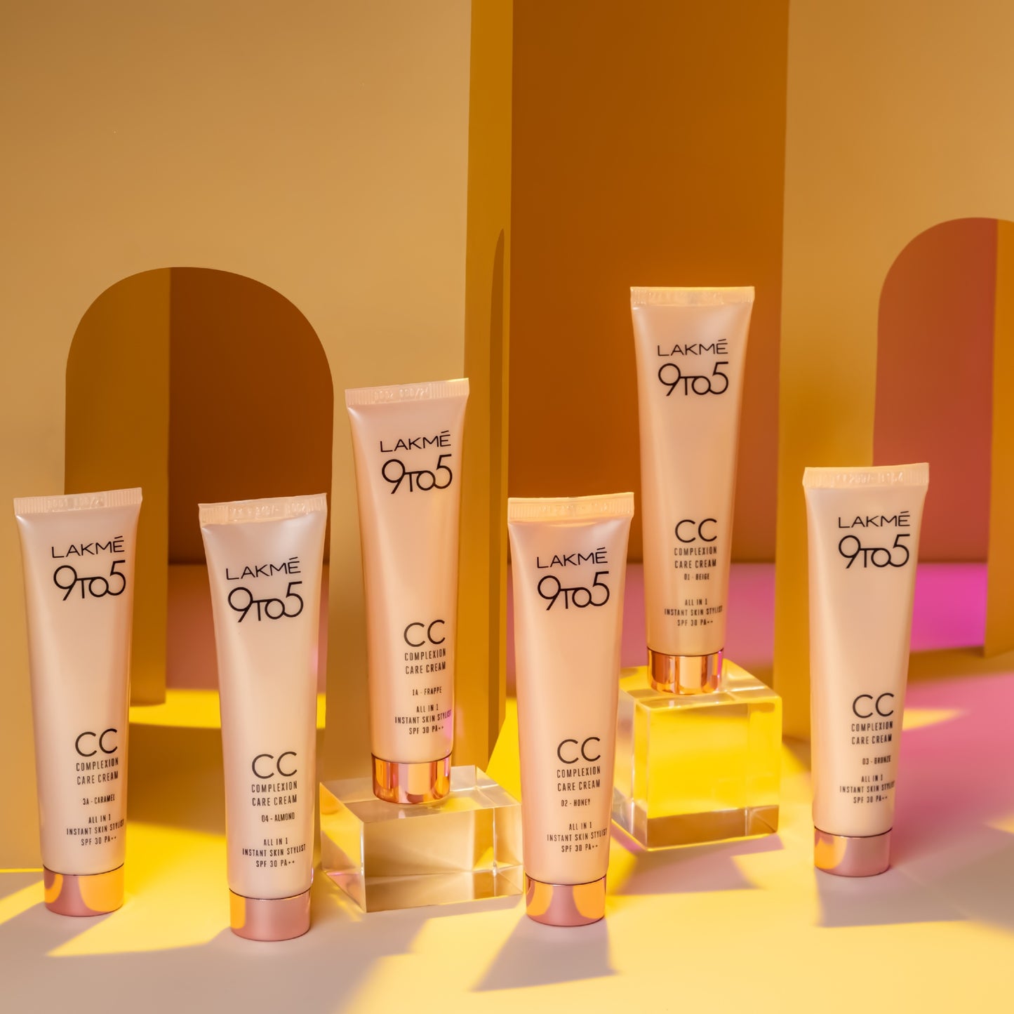 LAKMÉ 9 TO 5 CC COMPLEXION CARE CREAM- HONEY